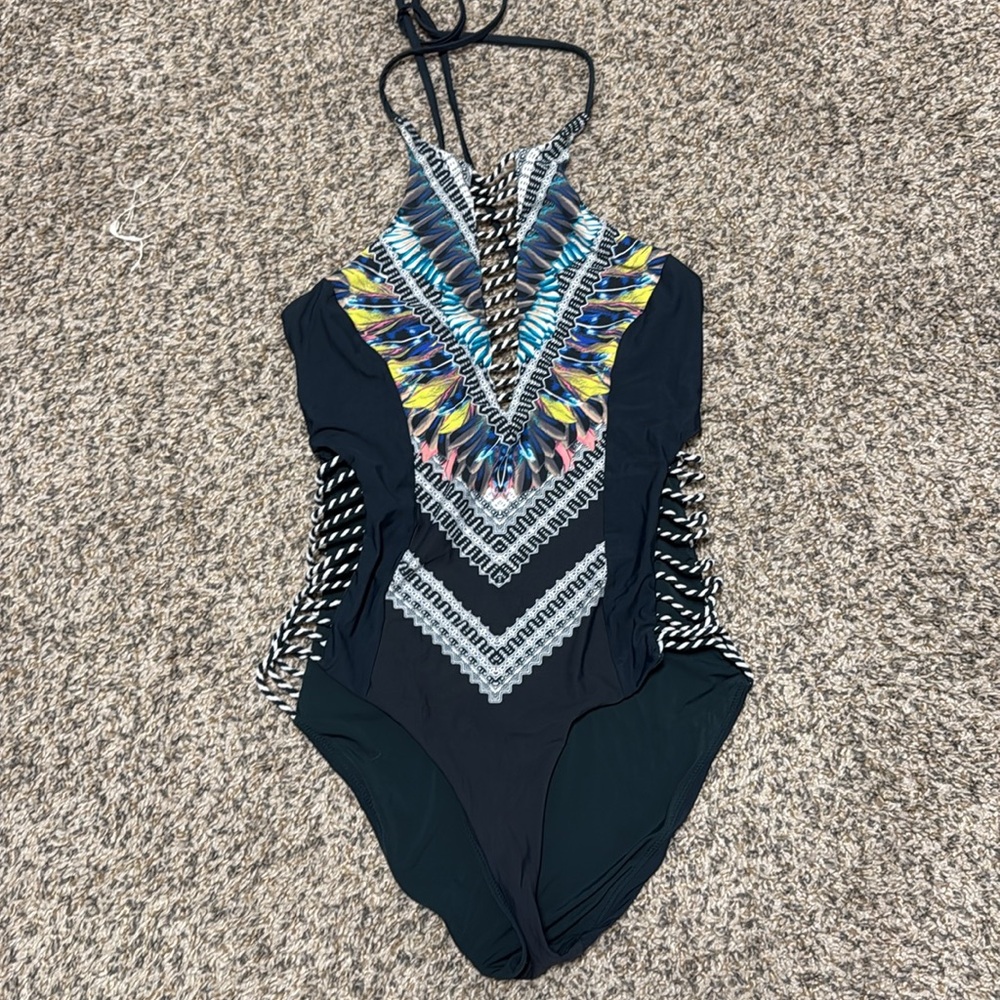 Red Carter Multicolor One Piece Swimsuit - Picture 5 of 9